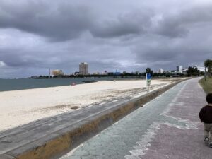 安良波公園　沖縄　公園　北谷　子連れ沖縄　アメリカンビレッジ