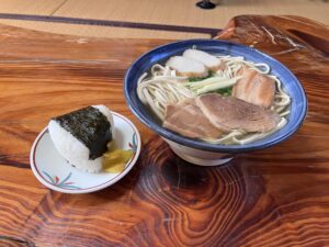 首里そば　子連れ　ランチ　沖縄　沖縄そば