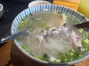 キエンサイ ヌードル フーコック レストラン おすすめ